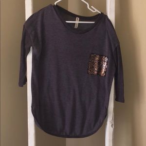 Sequin pocket top